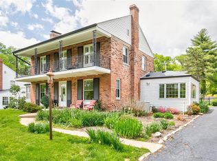 745 Greenview Dr, Saint Louis, MO 63122