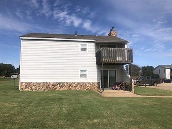 3rd image of 500 Curry Ln APT 101