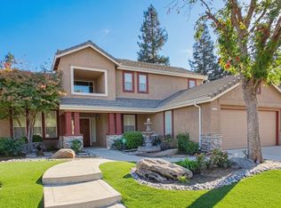 1891 E Oak Haven Dr, Fresno, CA 93730