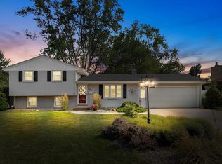808 E Jackson St, Morton, IL