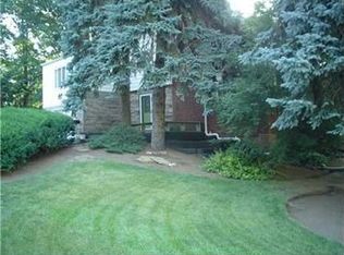 1205 Girard Rd, Pittsburgh, PA 15227