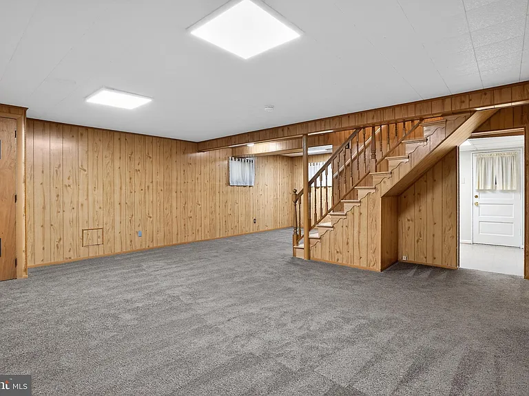 1452 Dewberry Ct — Photo 33