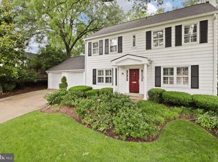 2905 Dartmouth Rd, Alexandria, VA 22314
