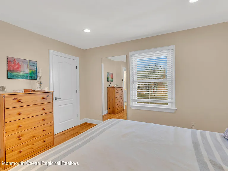 410 4th Ave #2 — Photo 15