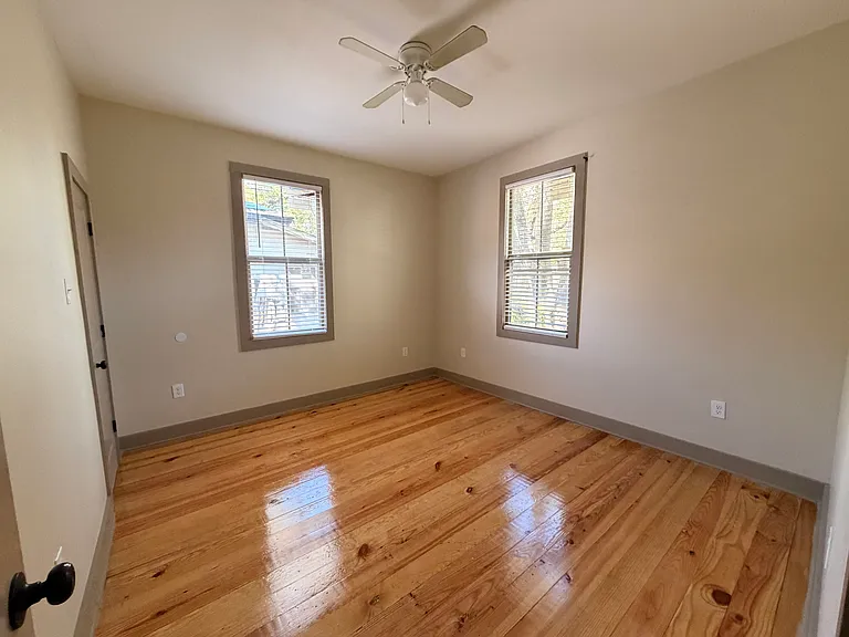 2537 Main St — Photo 6