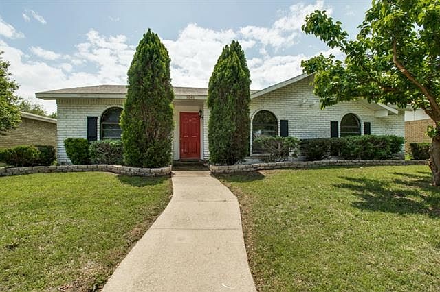 1st image of 5040 Crawford Dr