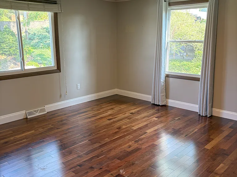 752D Northwest Dr — Photo 4