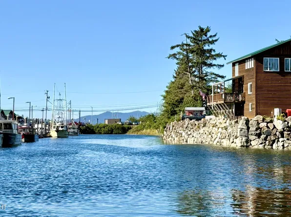 501 W Hamilton Dr, Craig, AK 99921