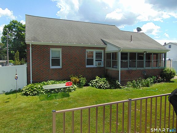 2nd image of 9 Grantham Road