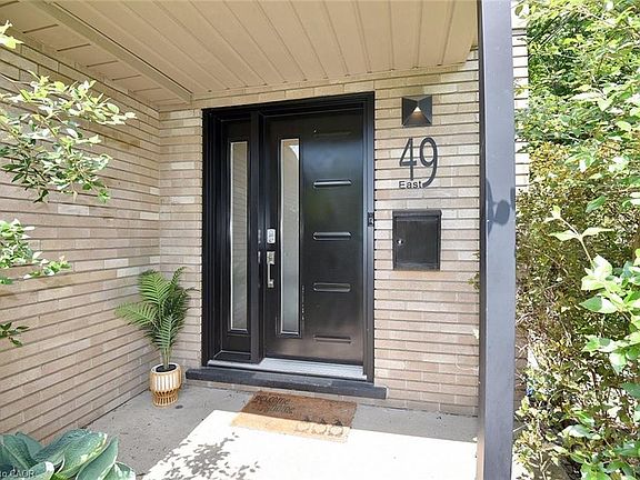 2nd image of 49 Park St E
