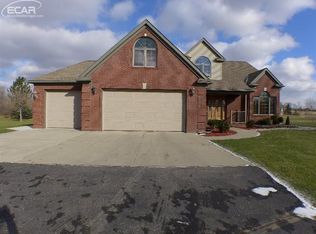 2245 S State Rd, Davison, MI 48423