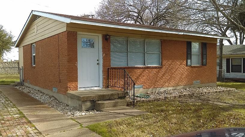 1st image of 1640 Arlington Dr