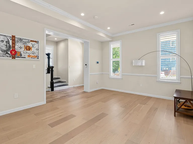 1303 Maple View Pl SE — Photo 26