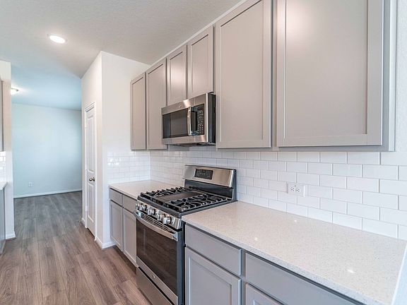 5th image of 125 Denali Dr