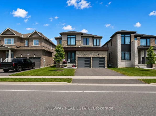 148 Union Blvd, Wasaga Beach, ON L9Z 1J7