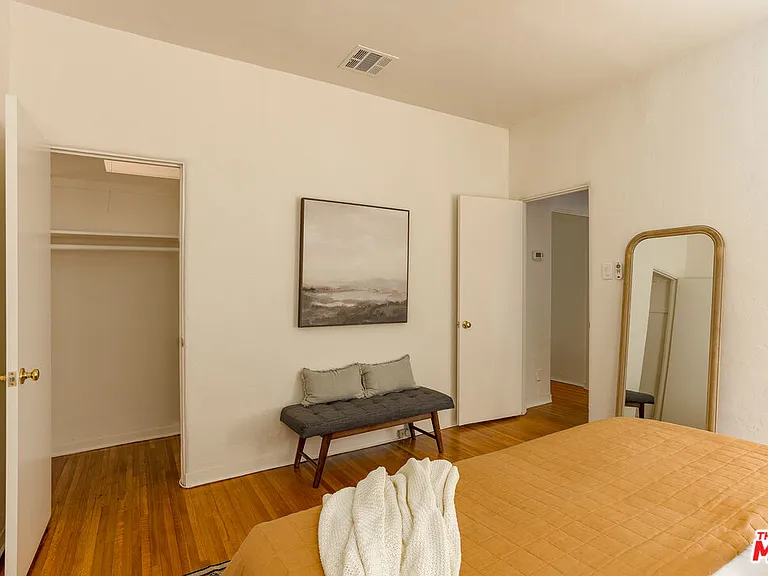 2166 Beachwood Ter #2168 — Photo 26