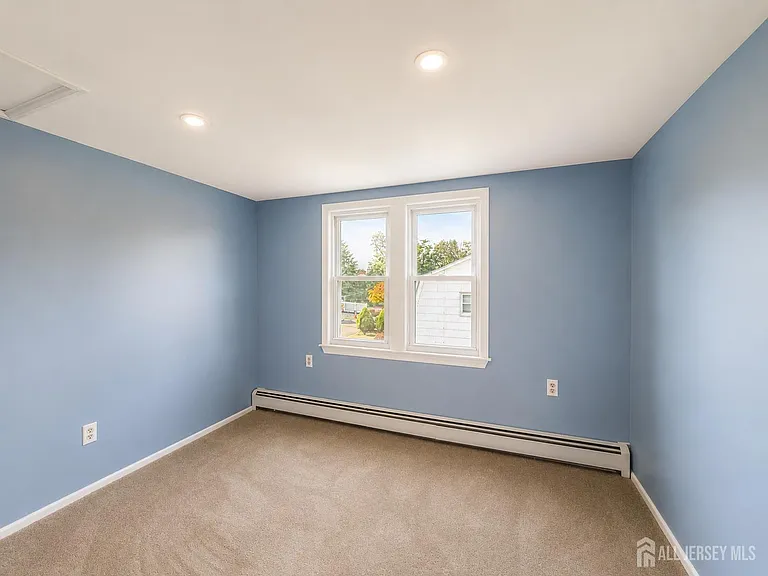 66 Alcoa Ave — Photo 8