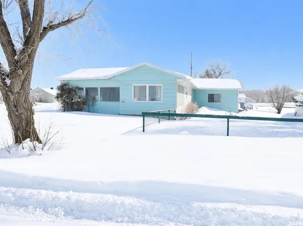 102 1st AVENUE W, Parkside, SK S0J 2A0