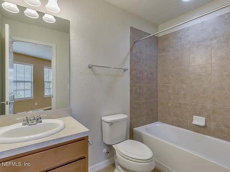 7021 Buroak Ct — Photo 11
