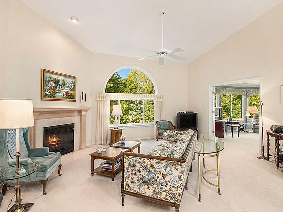 4th image of 2990 W Telluride Dr