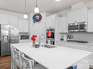 4040 Deep River Way, Waxhaw, NC 28173