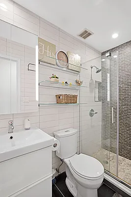 Rented by Compass | media 11