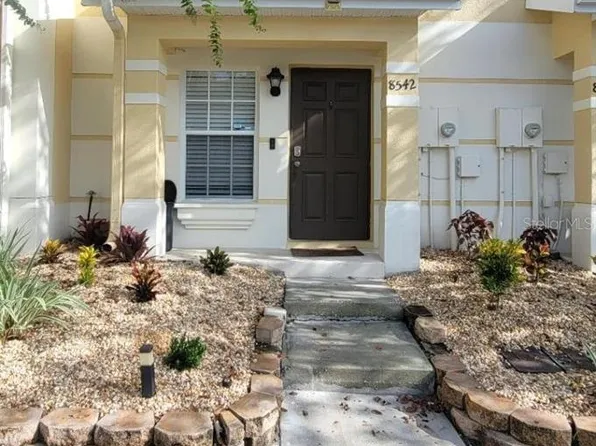 8542 BRUSHLEAF WAY, TAMPA, FL 33647