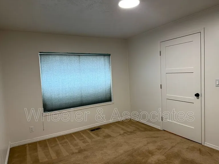 1118 S 700 W — Photo 18