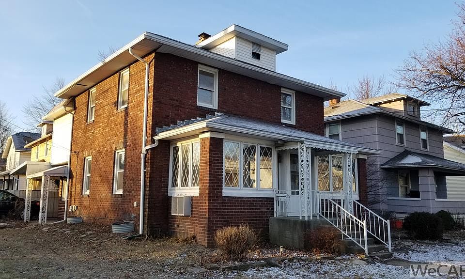 1st image of 603 W Grand Ave
