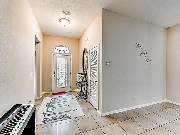 5th image of 15795 Baxter Creek Dr