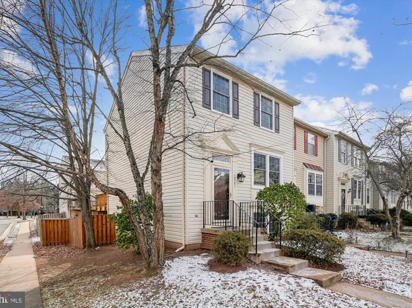 14701 Winterfield Ct, Centreville, VA 20120