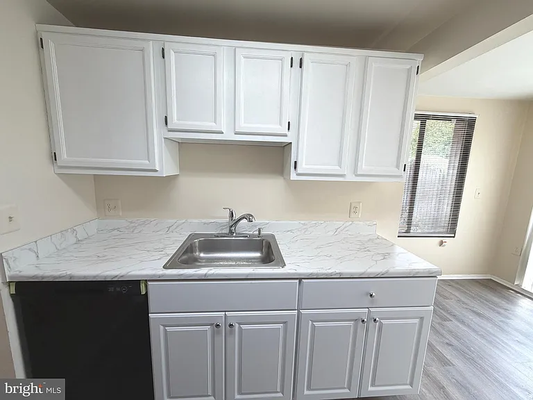 18131 Chalet Dr #24-103 — Photo 13