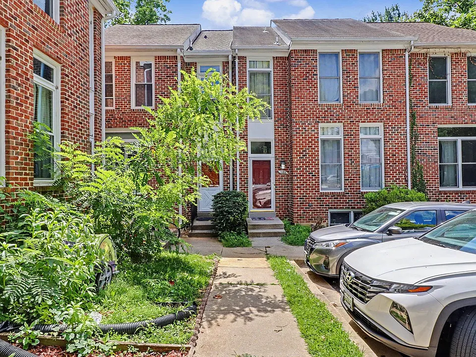 1106 Arcola Ave