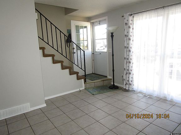 3rd image of 2020 Carter Ave