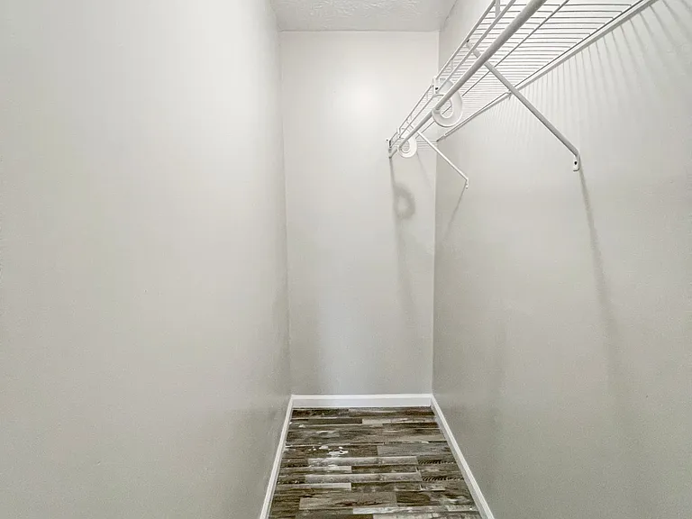 District on Bethel — Photo 14