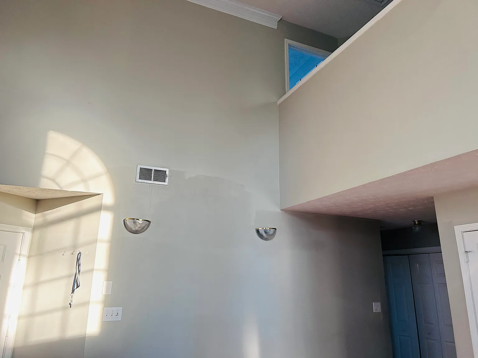 3 bed, 1618 sqft, $2,000 — Photo 3