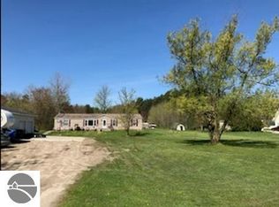 2132 S Coleman Rd, Shepherd, MI 48883