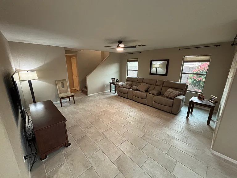 2315 E 35th Ave — Photo 3