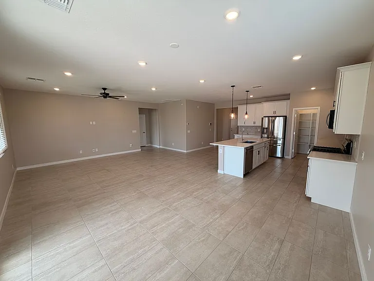 3463 S 175th Dr — Photo 5