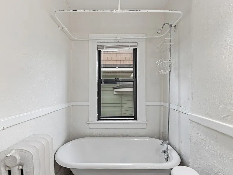 3121 Girard Ave S — Photo 29