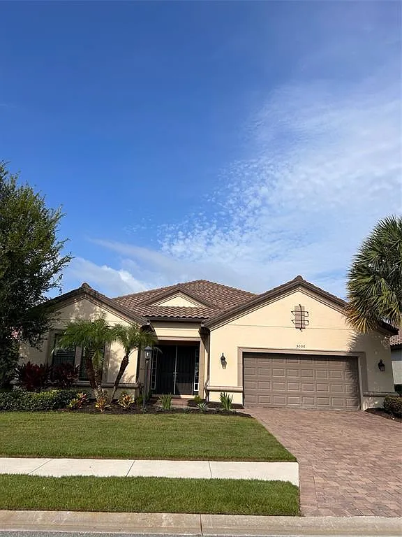 4 bed, 3.0 bath, 3147 sqft, $10,000 — Photo 1