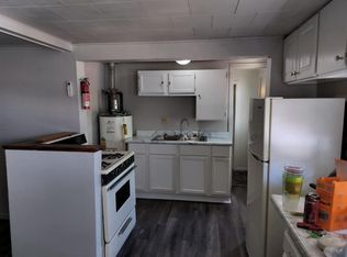 906 Gilbert St #2, Charles City, IA 50616