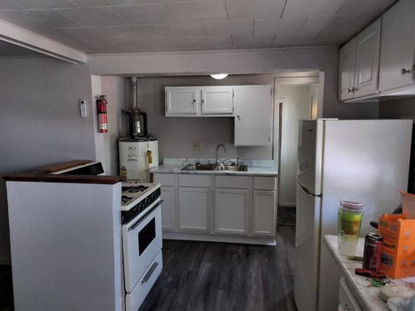 906 Gilbert St #2