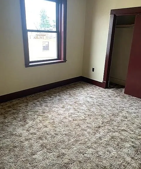 23 Singer Ave #2R — Photo 5