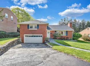 2221 Hunters Rd SW, Roanoke, VA 24015