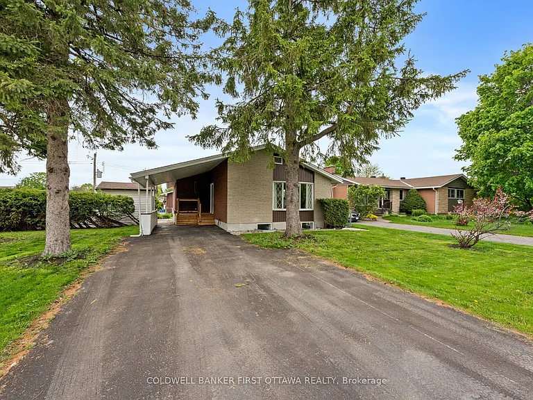 26 Spring Garden Ave — Photo 2