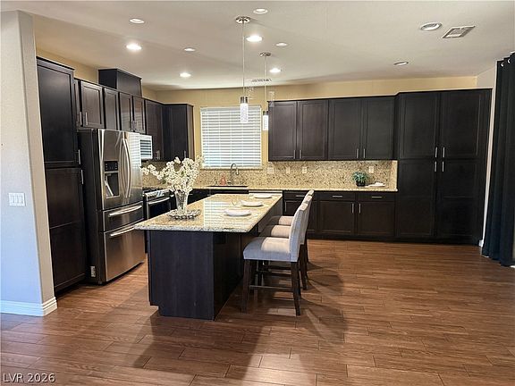 5th image of 10665 Mount Blackburn Ave