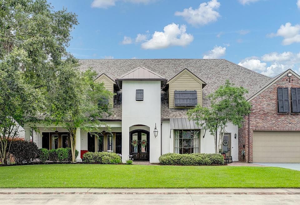 1st image of 607 River Oak Cir