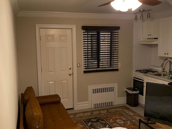 3rd image of 5 New York Ave APT D