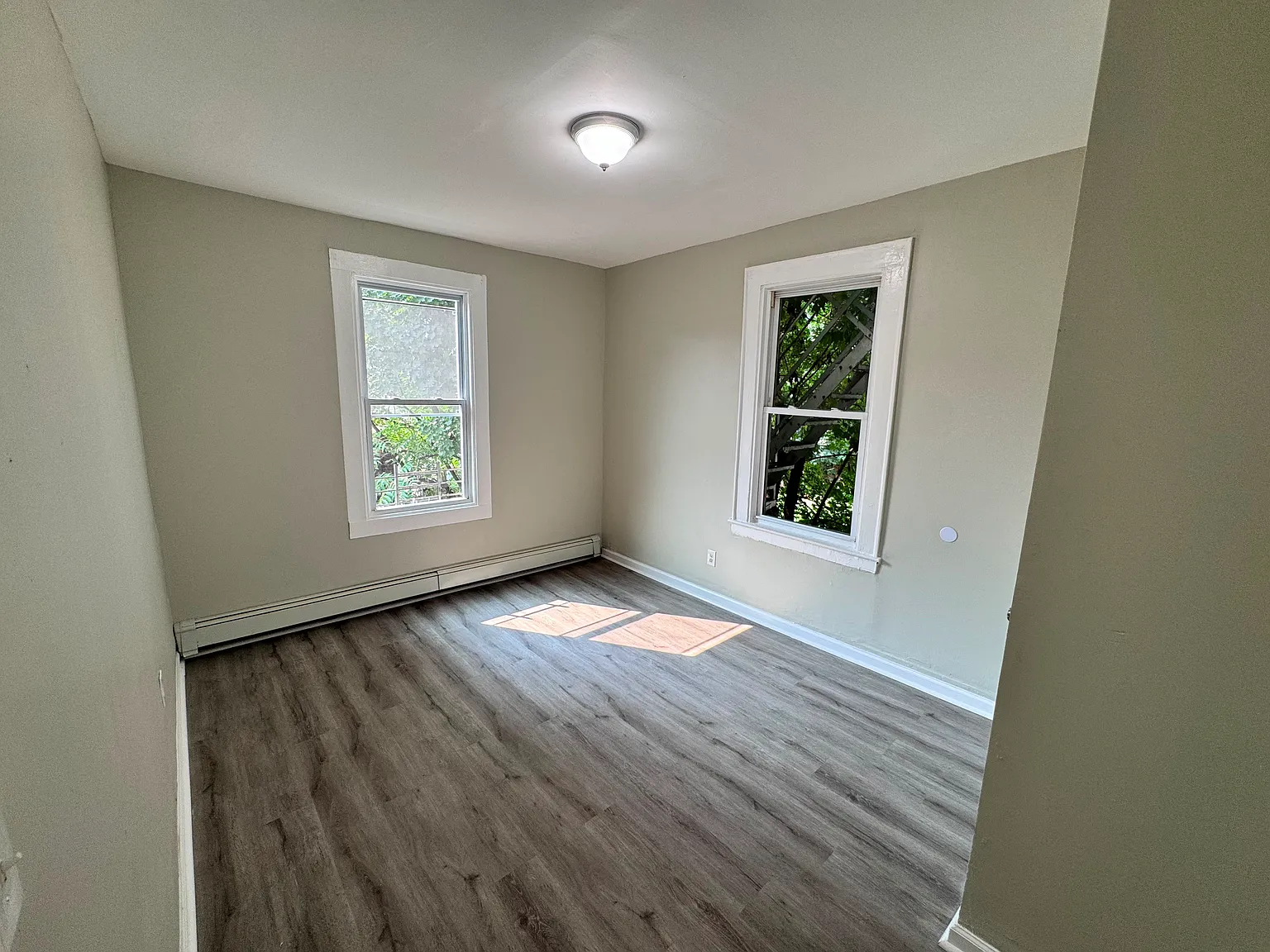 4 bed, $2,595 — Photo 3